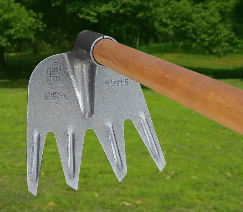 (30% di sconto) Attrezzi per zappare e giardinaggio