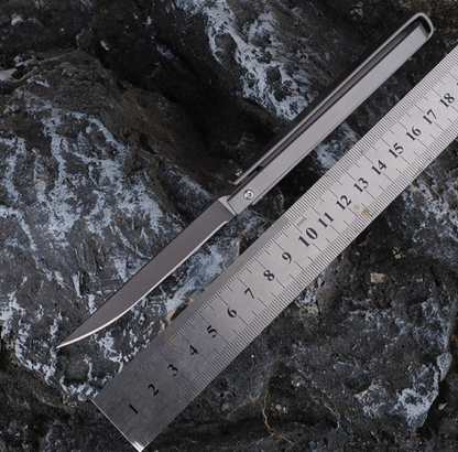 (30% di sconto) Mini coltello pieghevole compatto in acciaio inossidabile