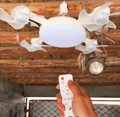 BreeLite™ Lampada con ventilatore compatto a 4 pale